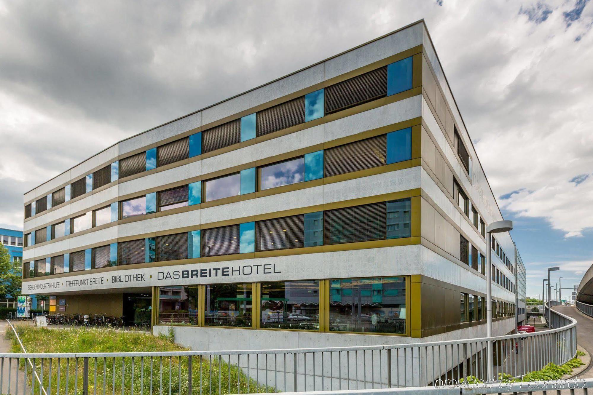Dasbreitehotel Am Rhein Basilea Exterior foto