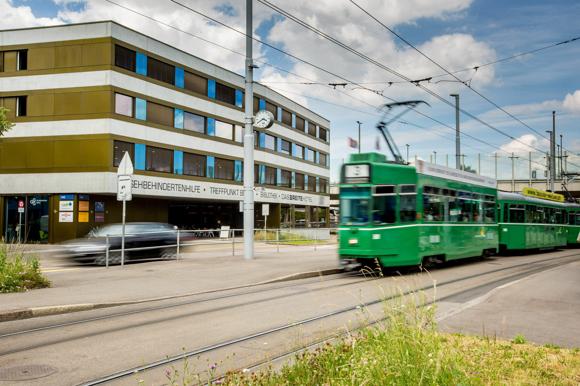 Dasbreitehotel Am Rhein Basilea Exterior foto